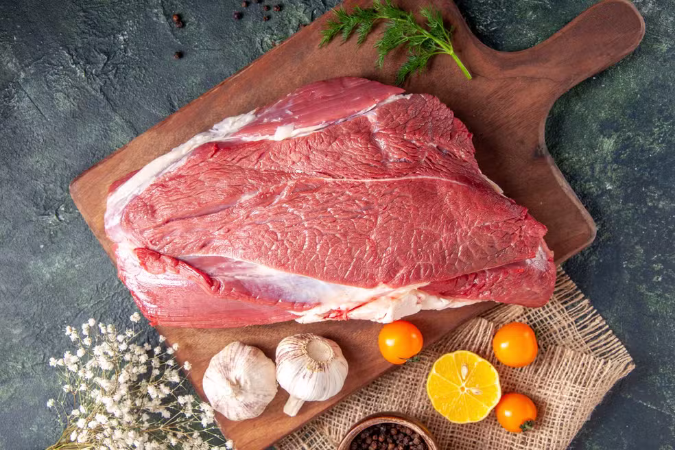 União Europeia exclui carne brasileira da lista de exportadores e Brasil tenta reverter decisão