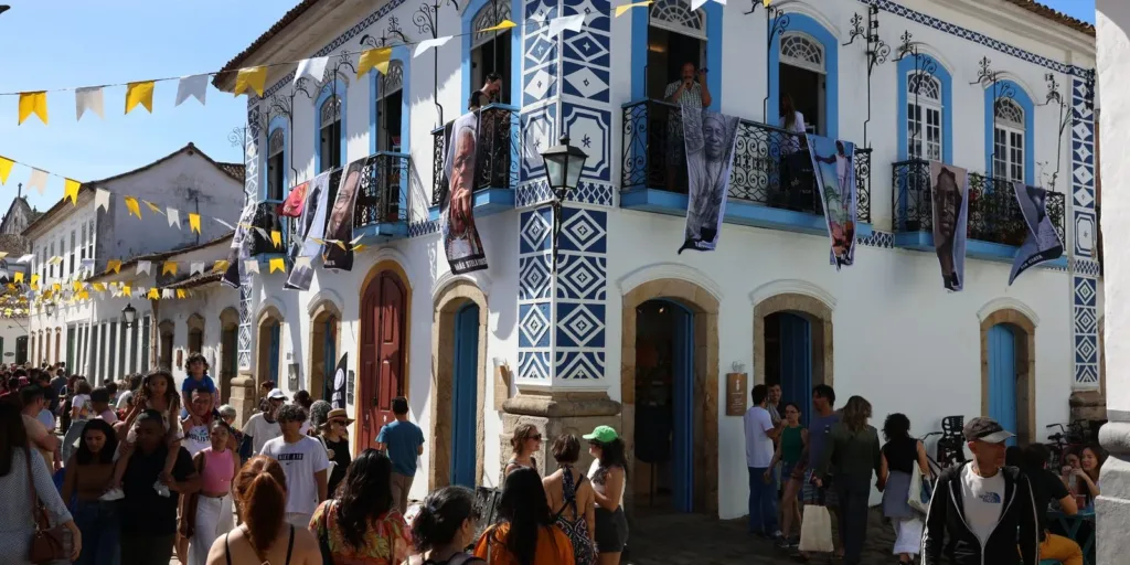 Apoiadora oficial da Flip, Rádio MEC faz cobertura especial em Paraty