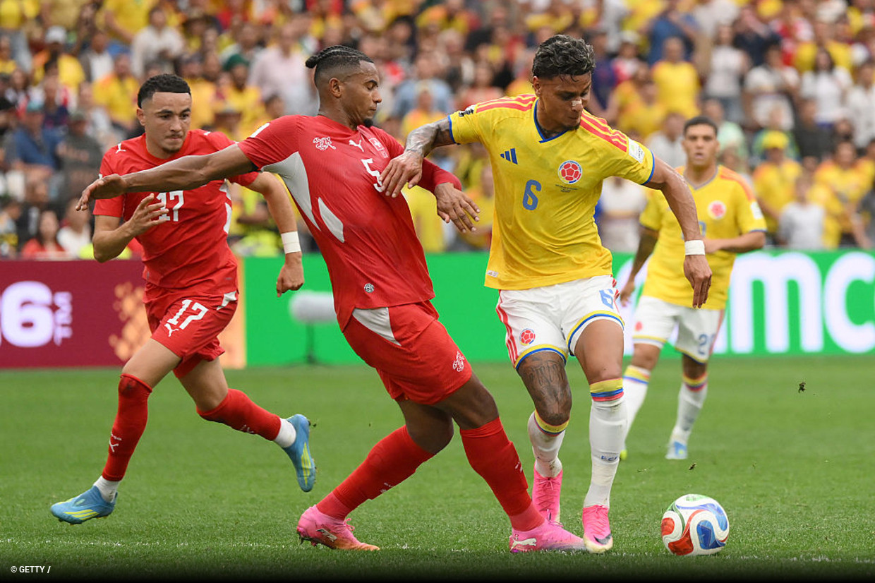 Suíça elimina Colômbia nos pênaltis e enfrenta Argentina nas quartas da Copa