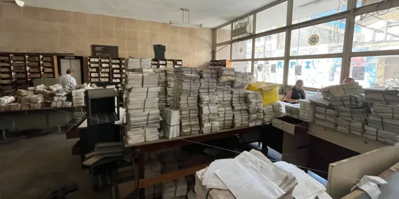 Acervo histórico do antigo IML do Rio é retirado de prédio na Lapa