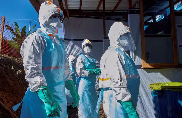 Surto de Ebola no Congo se espalha em velocidade inédita e preocupa autoridades de saúde