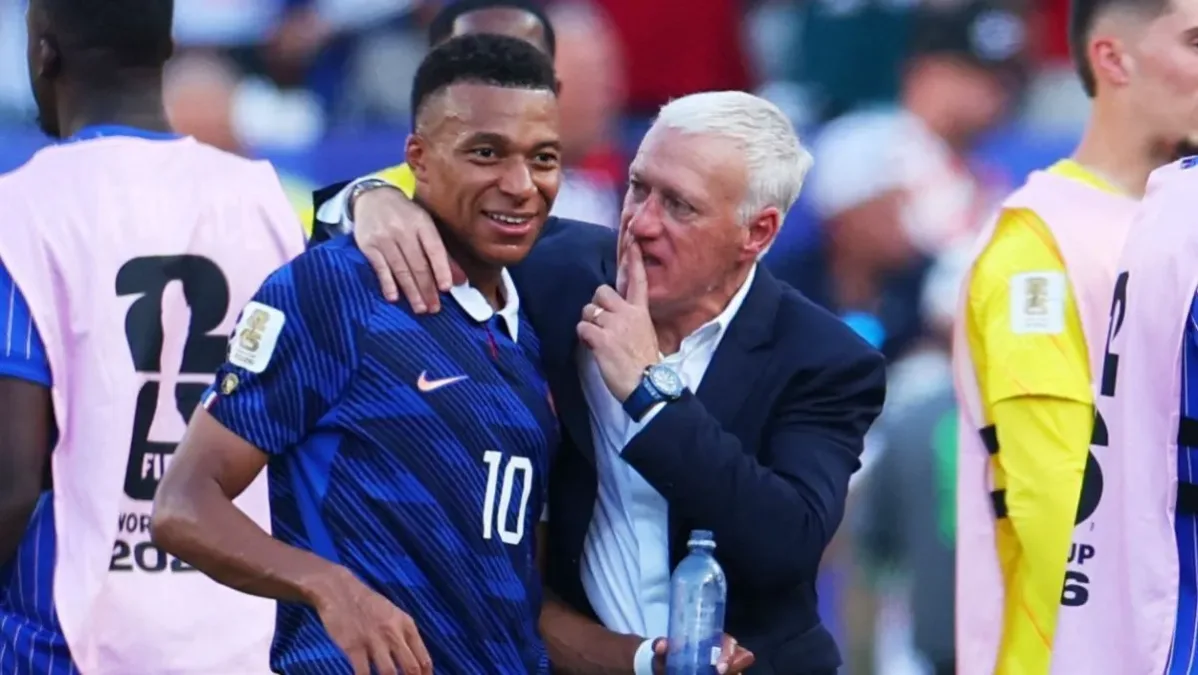 Mbappé homenageia Didier Deschamps em emocionante despedida da seleção francesa: “Você nos deu tanto”