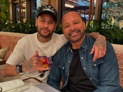 Após polêmica, Neymar celebra os 2 anos de Helena: “Papai te ama demais!”