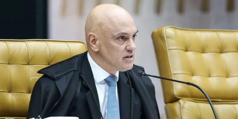 Moraes dá 48 horas para Bolsonaro informar se autorizou vídeo com IA