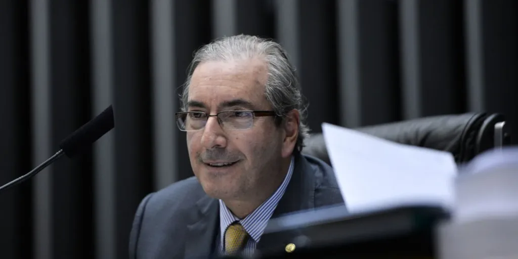 STF bloqueia R$ 6 milhões de Eduardo Cunha por indicação de emendas