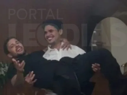 A fila andou: Lucas Guimarães vive novo romance com enteado de Manu Bahtidão