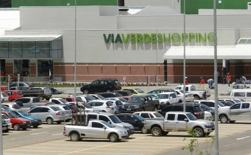 MP vai à Justiça contra reajuste do valor do Estacionamento do Via Verde Shopping em Rio Branco.