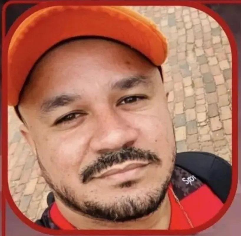 Polícia boliviana investiga morte de acreano encontrado às margens de rodovia em Pando, com três suspeitos presos.