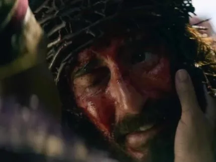 “The Chosen”: 6ª temporada ganha trailer tenso com imagens da crucificação
