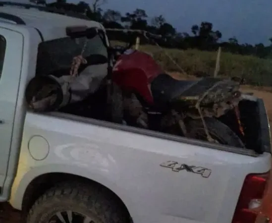 Polícia Militar recupera motocicleta furtada em Sena Madureira durante operação na zona rural.