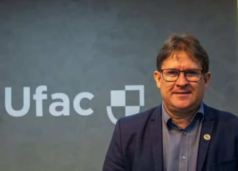 Lula nomeia Josimar Batista Ferreira como novo reitor da Ufac
