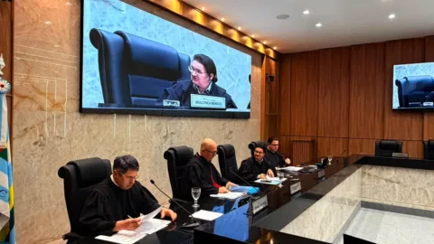 TCE suspende contrato de R$ 9,5 milhões por suspeitas de irregularidades no Acre.