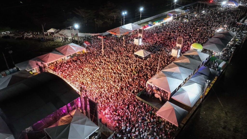 Câmara aprova projeto que proíbe cobrança de ingressos em eventos com dinheiro público