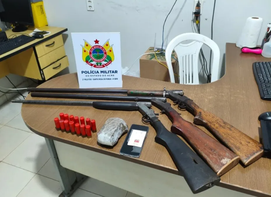 Três espingardas e drogas são apreendidas pela PM em Santa Rosa do Purus