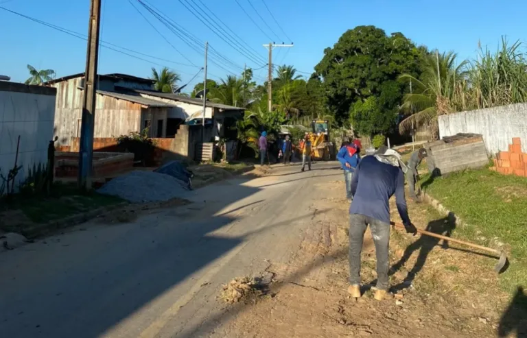 Deracre intensifica operação tapa-buraco em Manoel Urbano.