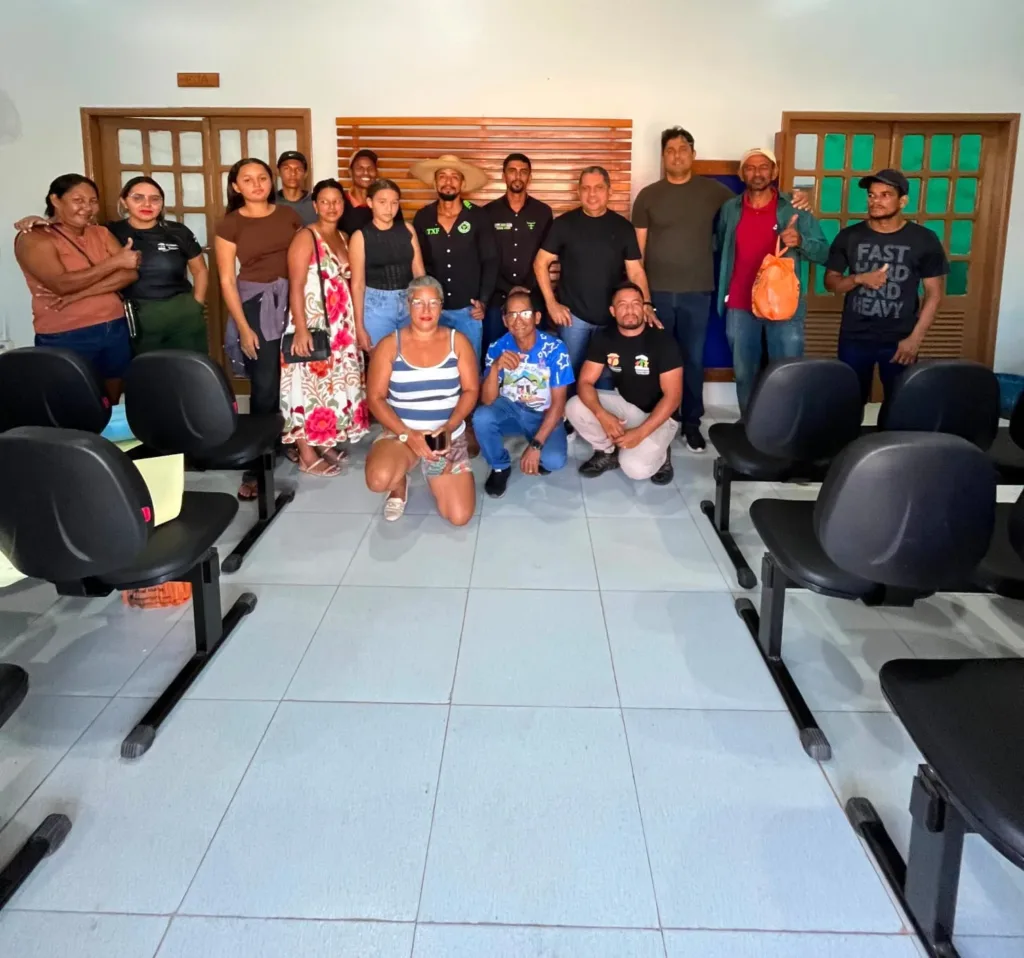 Vereador Real participa de reunião para garantir continuidade das aulas no Ramal do 25 em Sena Madureira