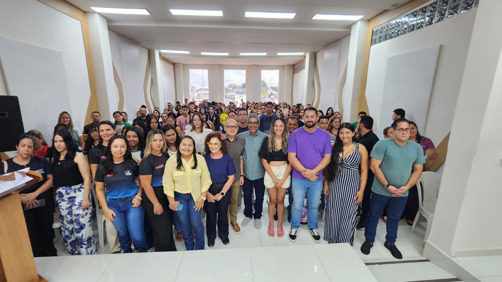 Programa Abrindo Portas beneficia mais de 80 estudantes com bolsas de estágio em Cruzeiro do Sul