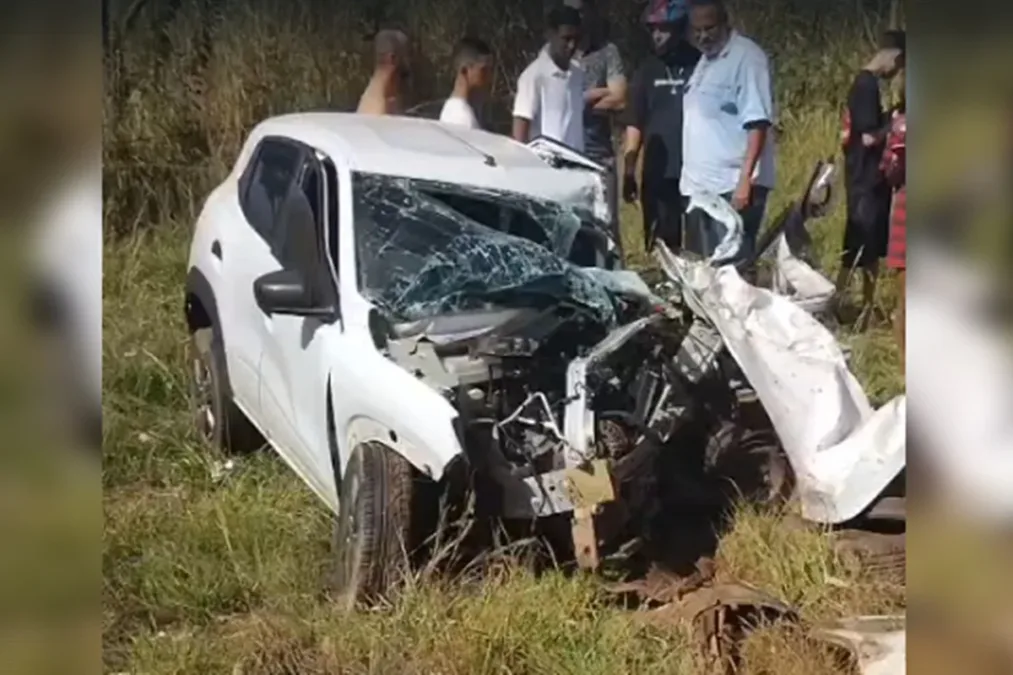 Acidente entre carro e caminhão na DF-180 deixa uma pessoa morta