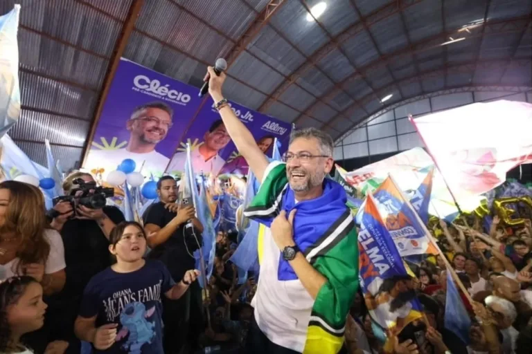 Amapá: União Brasil oficializa candidatura de Clécio Luís ao governo