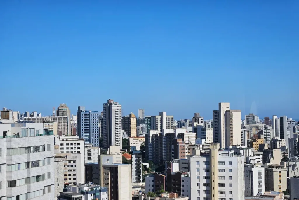 BH terá máxima de 28°C nesta segunda; calor aumenta nos próximos dias