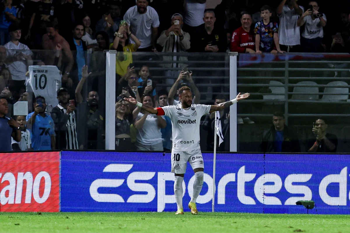 Brasileirão: Neymar faz comemoração de pôquer após gol contra a Chape