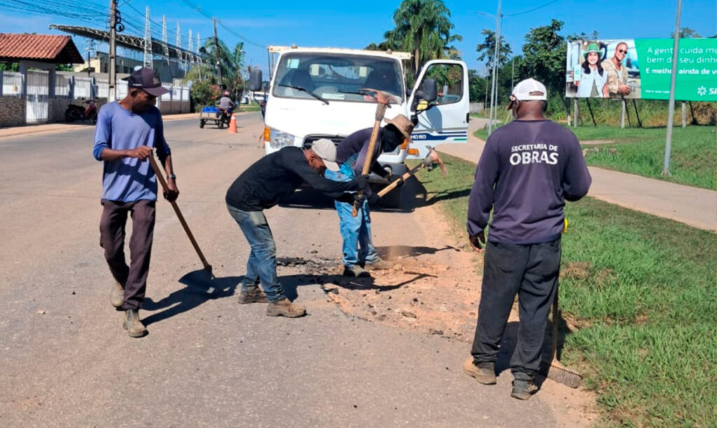 Prefeitura de Sena Madureira inicia operação tapa-buracos na Avenida Brasil e amplia recuperação de ruas