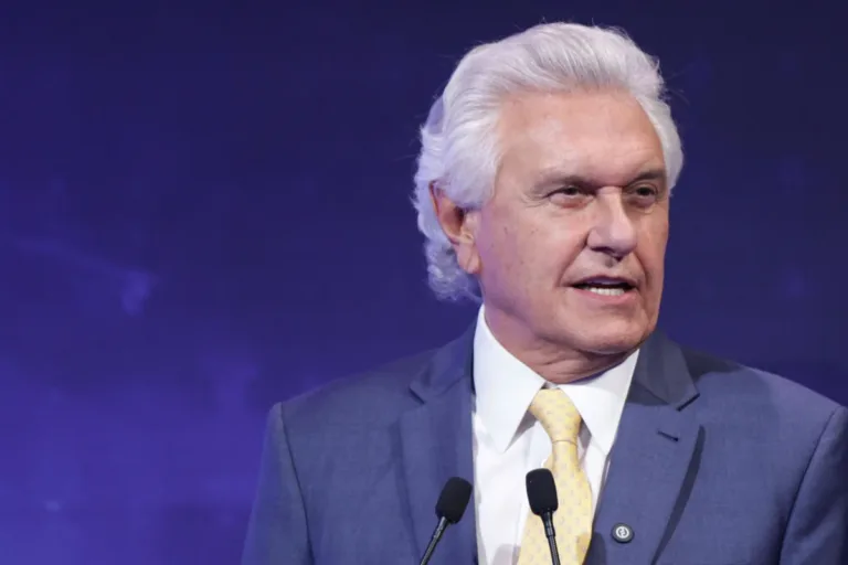 Caiado repudia possibilidade de EUA questionar eleições no Brasil