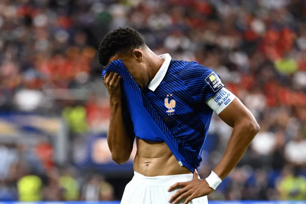 Campeão com a França, Henry exalta classificação da Espanha na Copa