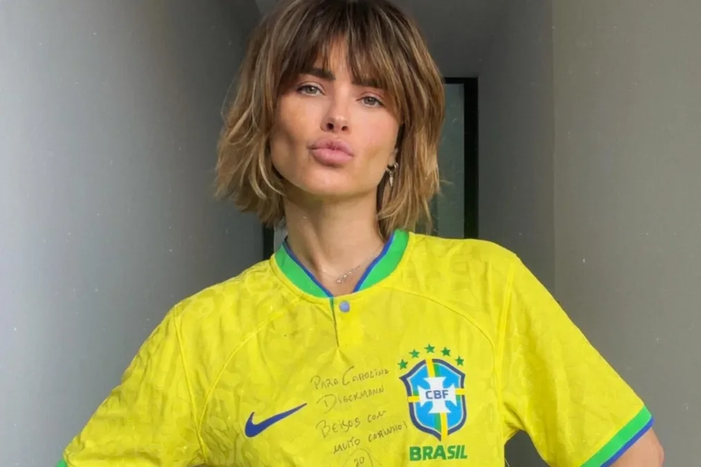 Carolina Dieckmmann fala de racismo após afirmar torcer pela Argentina