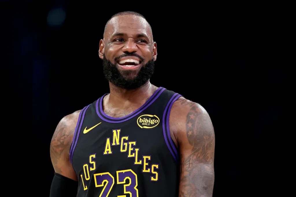 Com LeBron, 76ers será único time da NBA com dois MVPs em atividade