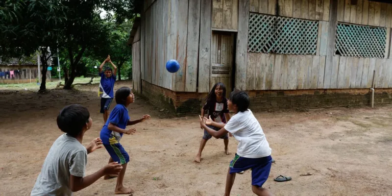 Unicef mapeia cidades onde crianças estão expostas a riscos ambientais