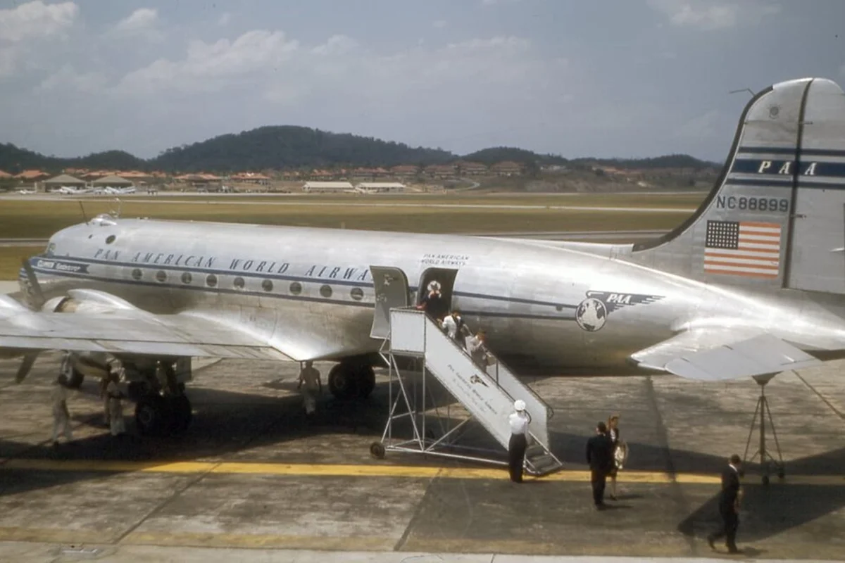 Destroços de avião desaparecido há 74 anos são encontrados no mar