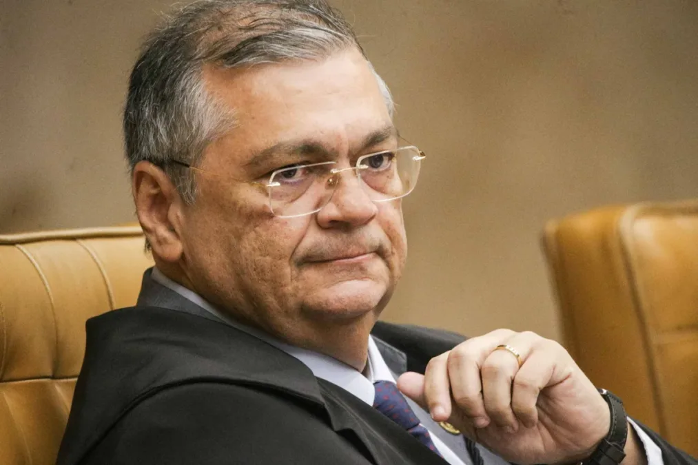 Dino é sorteado relator do 3º pedido de inquérito contra Lulinha no STF