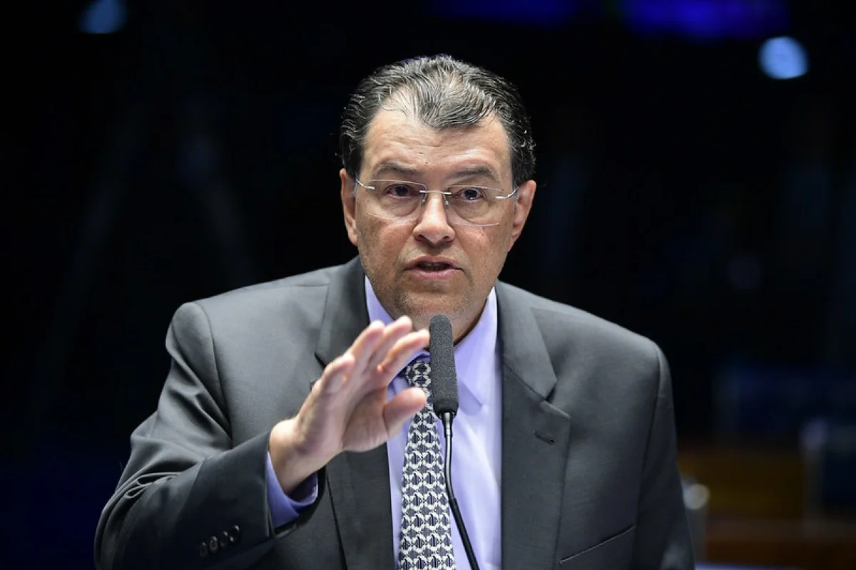 Eduardo Braga quase dobra patrimônio e declara R$ 60,3 milhões ao TSE