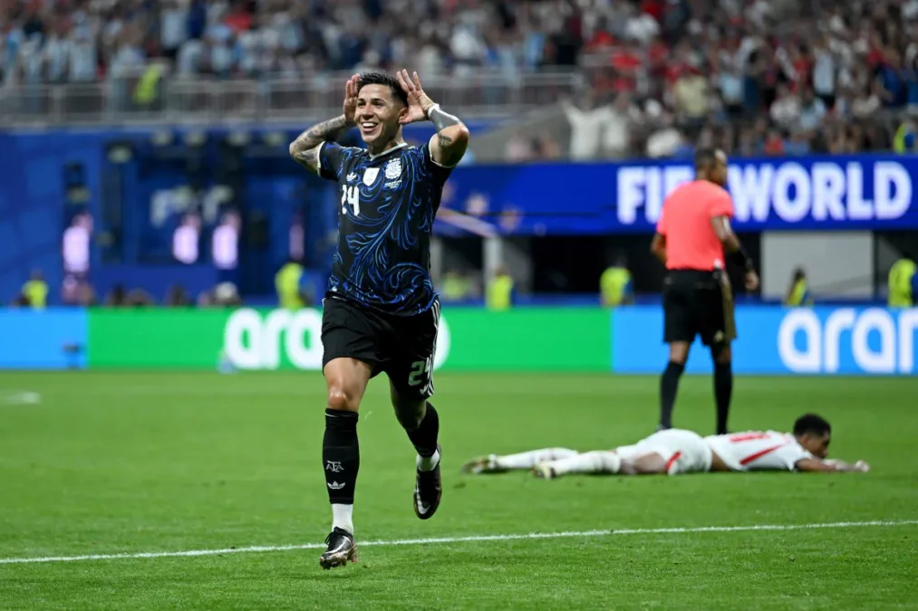 Enzo Fernández marca um golaço e empata a partida pela semi da Copa