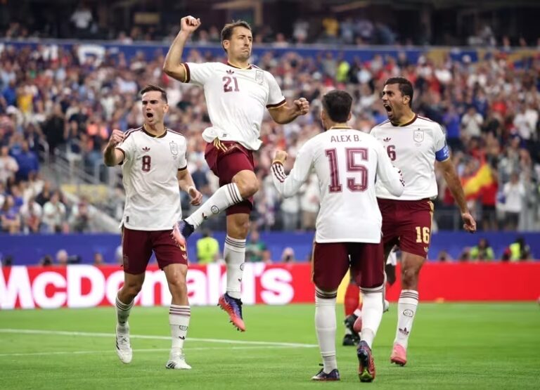 Espanha vence a França por 2 a 0 e garante vaga na final da Copa do Mundo de 2026.