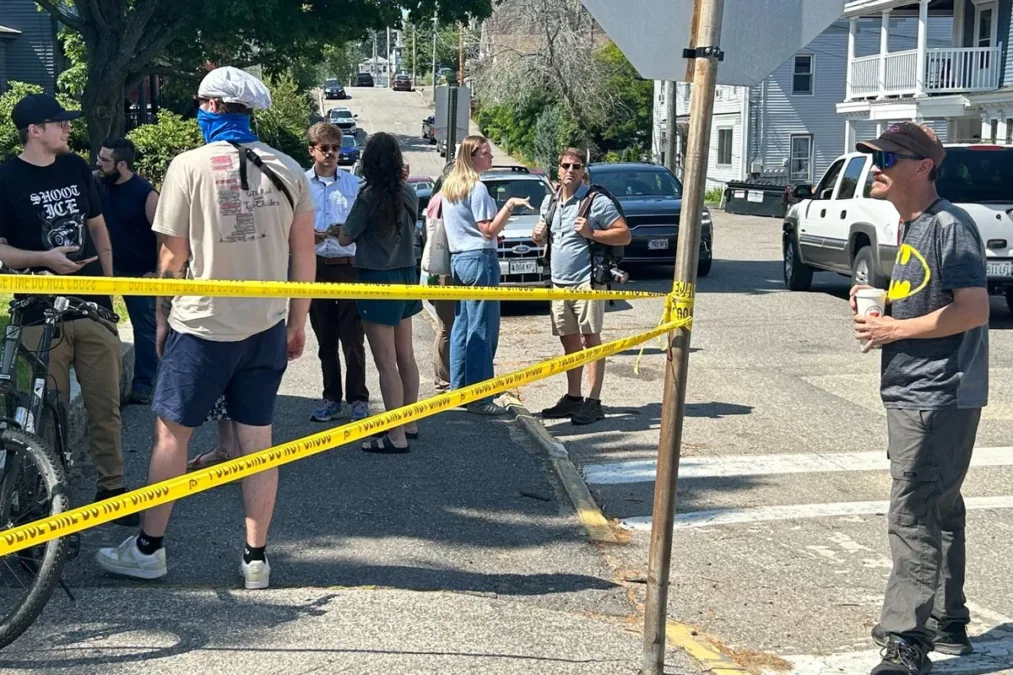 EUA: tiroteio envolvendo agentes de imigração de Trump deixa 1 morto