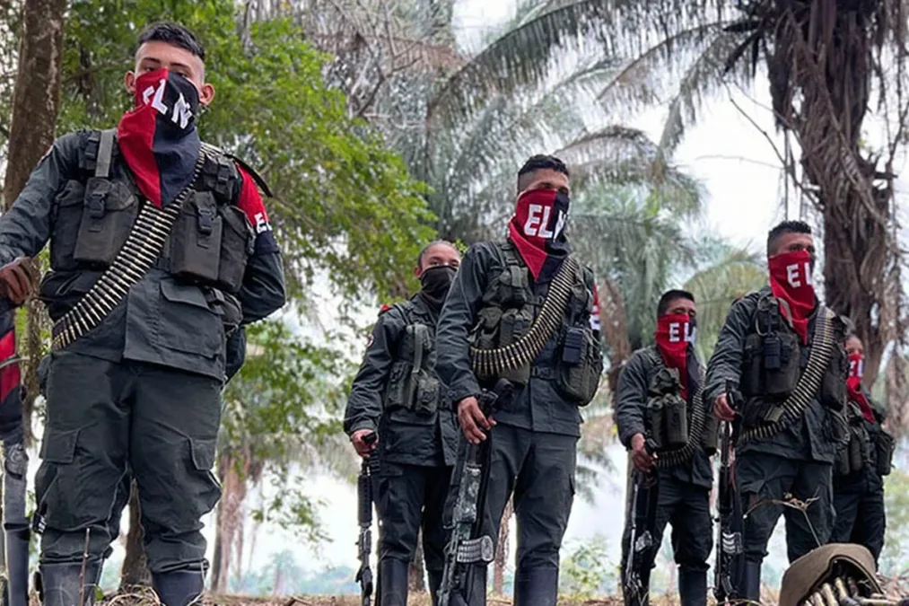 Exército resgata 39 pessoas sequestradas por guerrilha na Colômbia