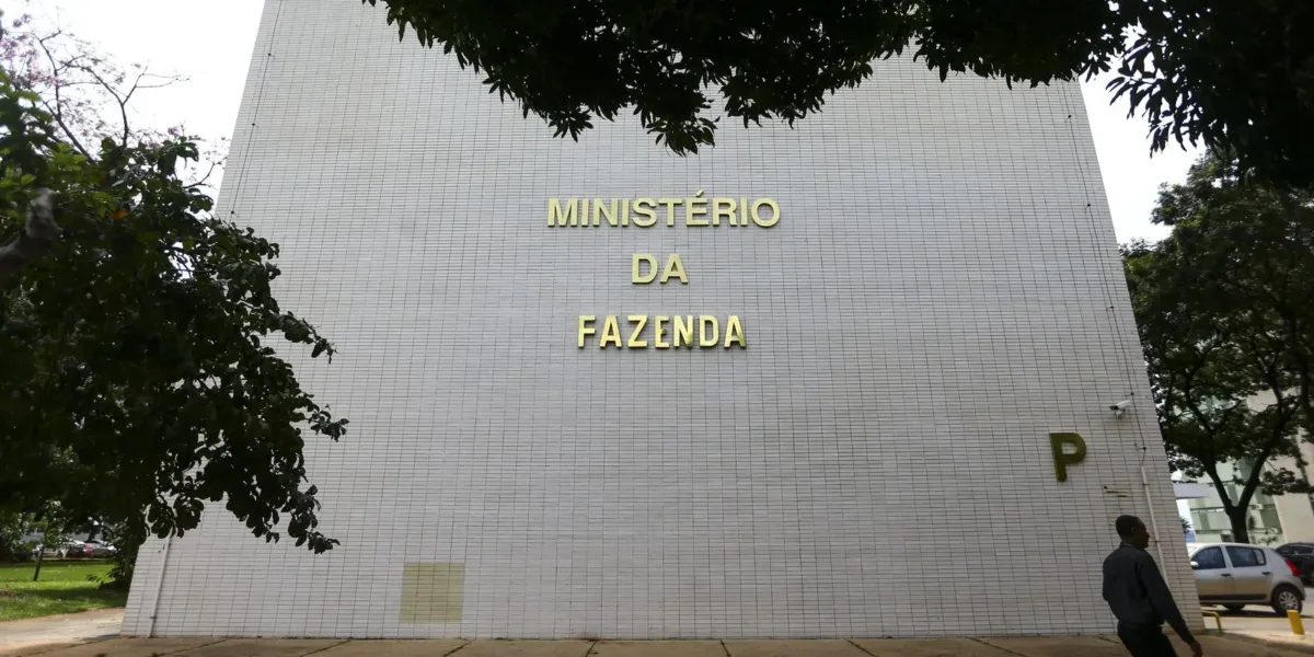 Governo deve recorrer ao STF sobre PEC de agentes de saúde