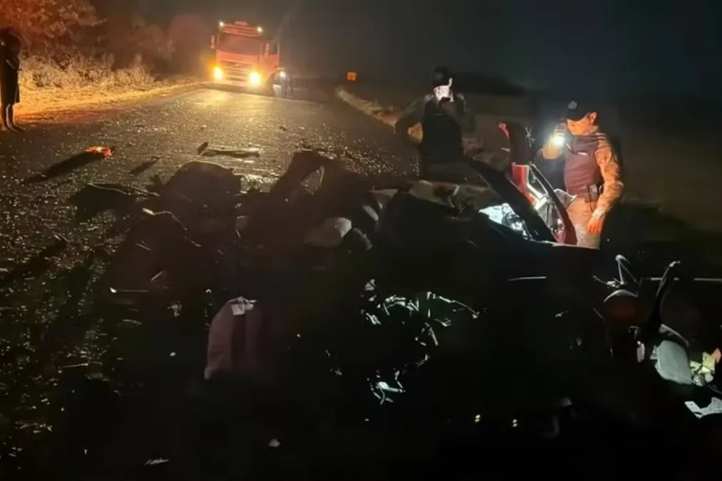 Família morre em acidente de carro; madrasta estava grávida de 3 meses
