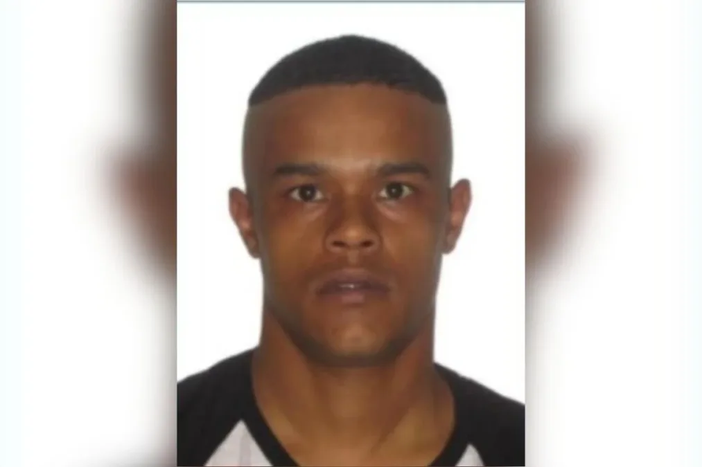 Foragido por matar namorada, homem morre em confronto com a PM