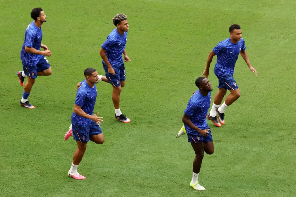 França x Inglaterra: acompanhe disputa pelo 3º lugar da Copa do Mundo