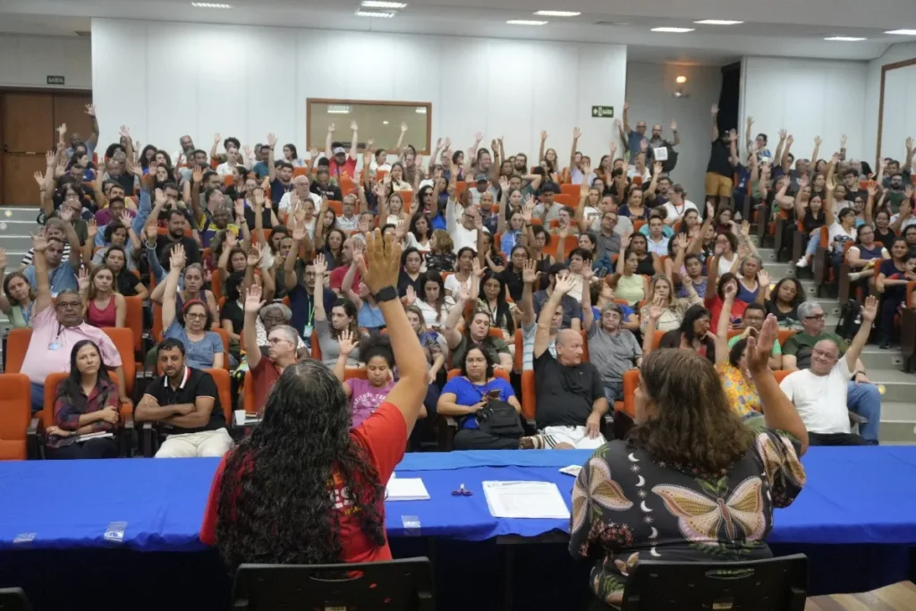 Greve de técnicos em educação federais chega ao fim em Minas