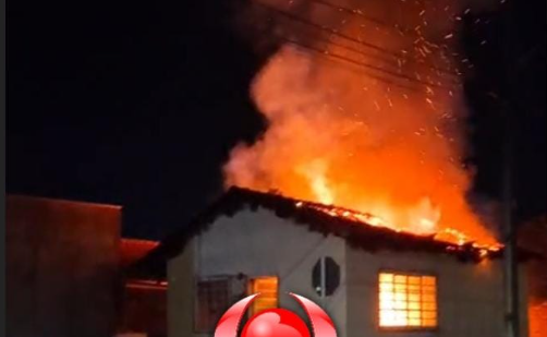 Casa de suspeita de ataque a tiros é incendiada em Porto Velho; polícia investiga possível vingança