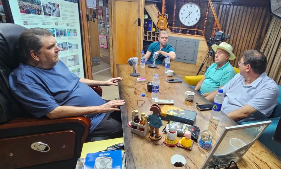 Tião Bocalom visita Roberto Vaz e debate desafios e futuro do Acre