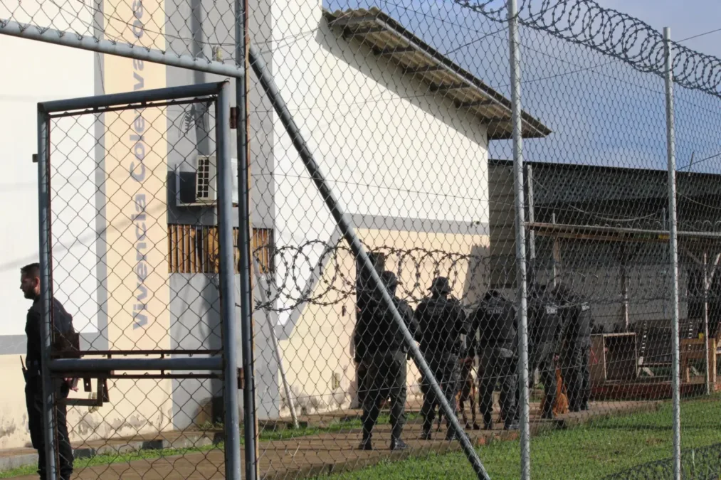 Suspeita de motim no presídio de Rio Branco faz Iapen suspender visitas e investigar envenenamento de cão policial