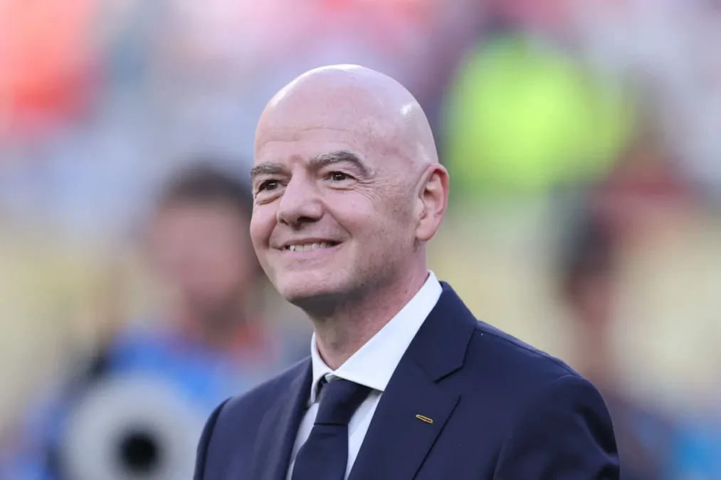 Fifa se pronuncia sobre privatização: "Ninguém está vendendo o futebol"