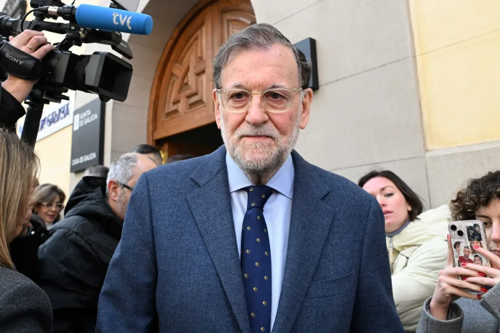 Jogadores da Espanha repudiam racismo de ex-ministro contra a França