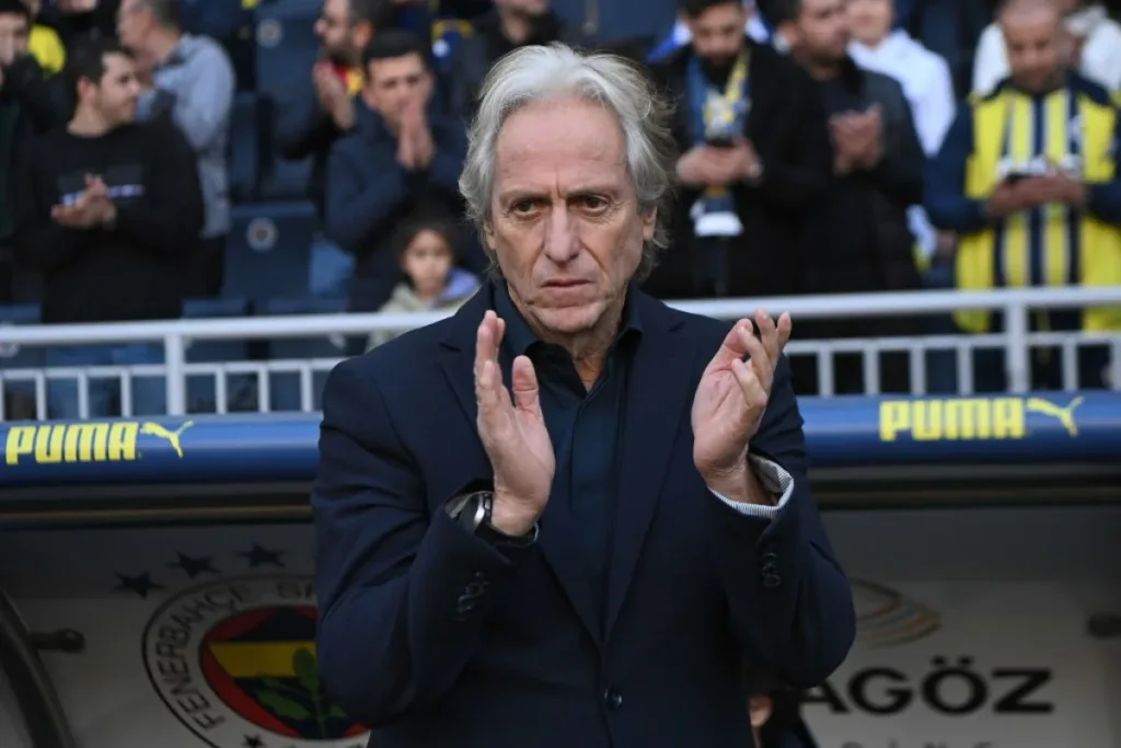 Jorge Jesus revela que fez lista de pré-convocação para o Brasil