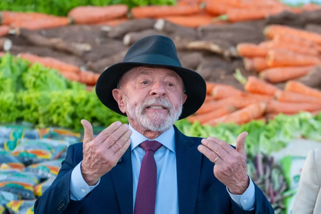 Lula aposta em alianças e PT será cabeça de chapa em 12 estados e DF